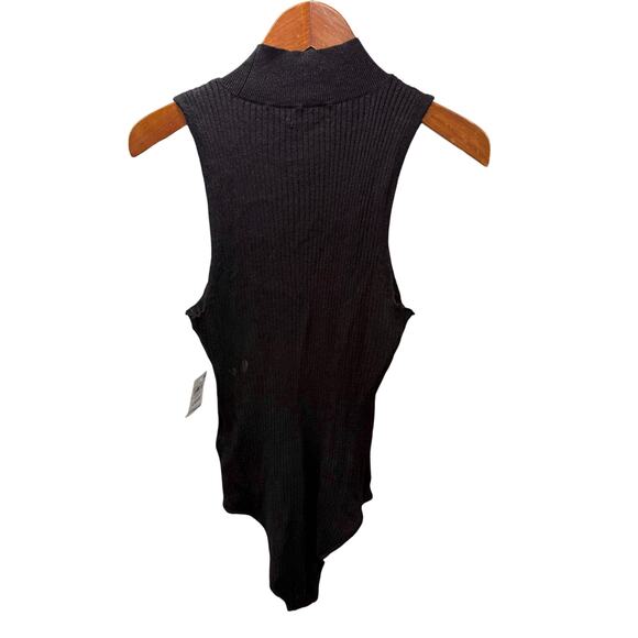 Macy’s on .34Th st Women’s Sweater Cut Shoulder Size L NEW # H795 - Picture 6 of 9